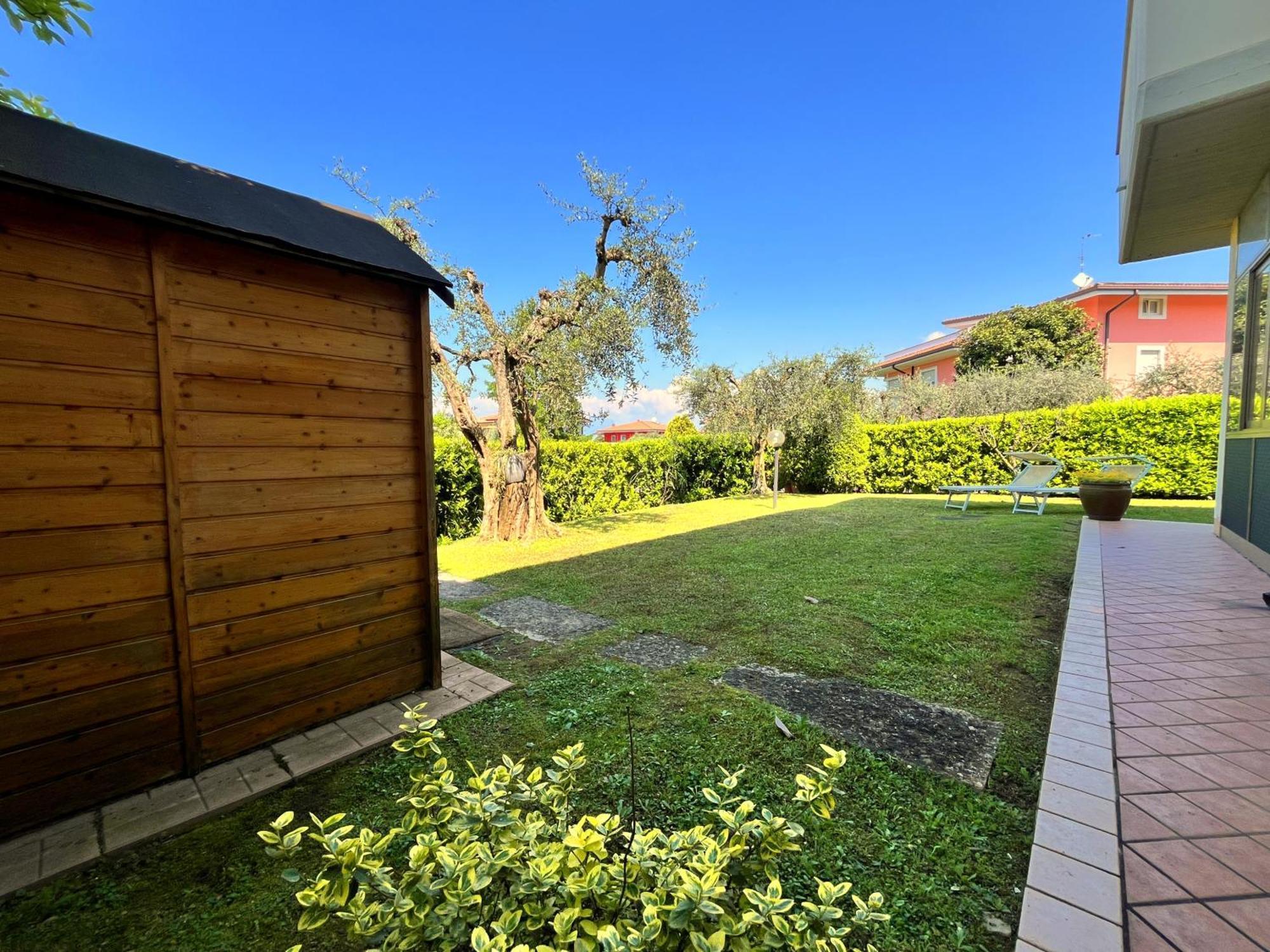 Garden Apartment Lazise Buitenkant foto