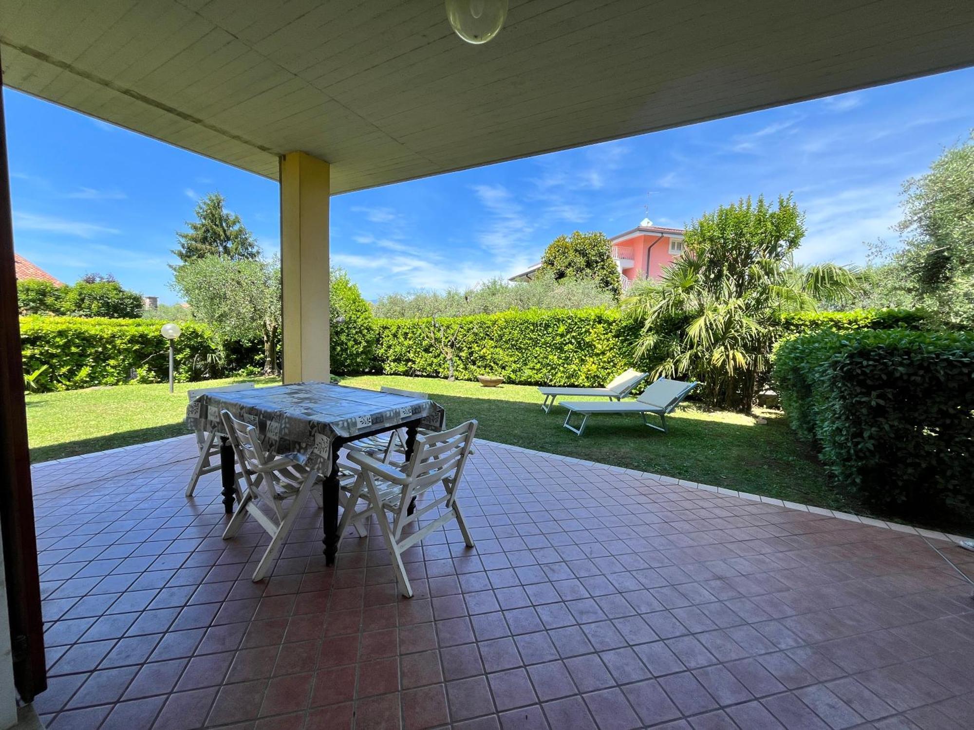 Garden Apartment Lazise Buitenkant foto
